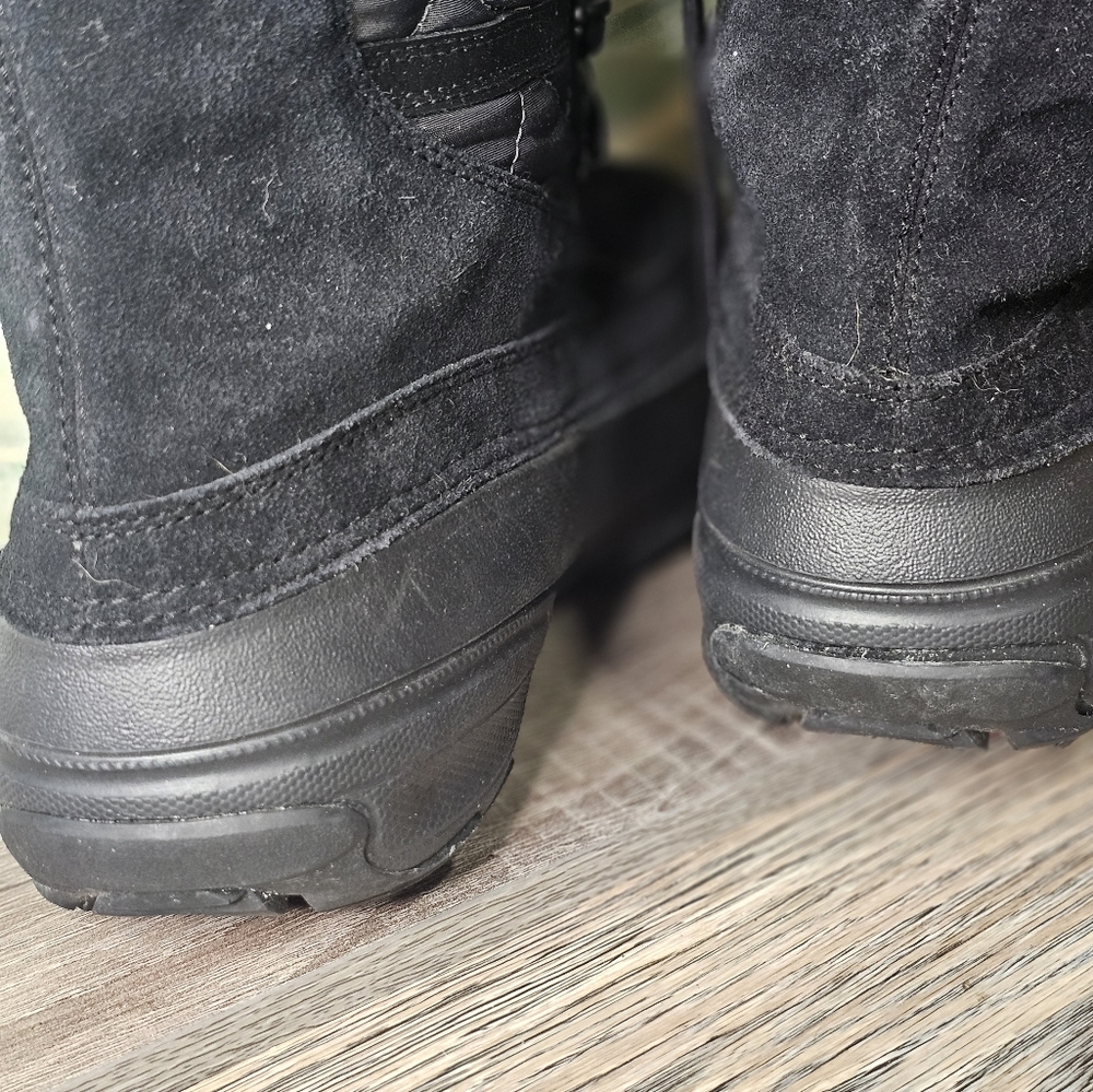 Columbia Slopeside Suede snow boots,Omni heat  lining. Faux fur, rubber tread - Picture 7 of 15